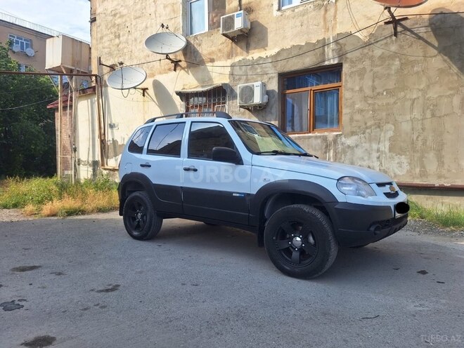 Chevrolet Niva 2015, 6,000 km - 1.7 l - Bakı