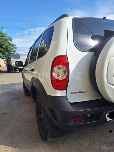 Chevrolet Niva 2015, 6,000 km - 1.7 l - Bakı