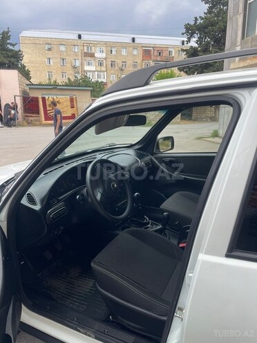 Chevrolet Niva 2015, 6,000 km - 1.7 l - Bakı