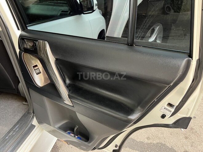 Toyota Prado 2010, 207,000 km - 2.7 l - Bakı