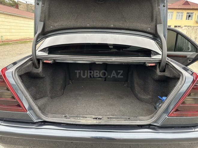 Mercedes C 200 1996, 440,000 km - 2.0 l - Masallı