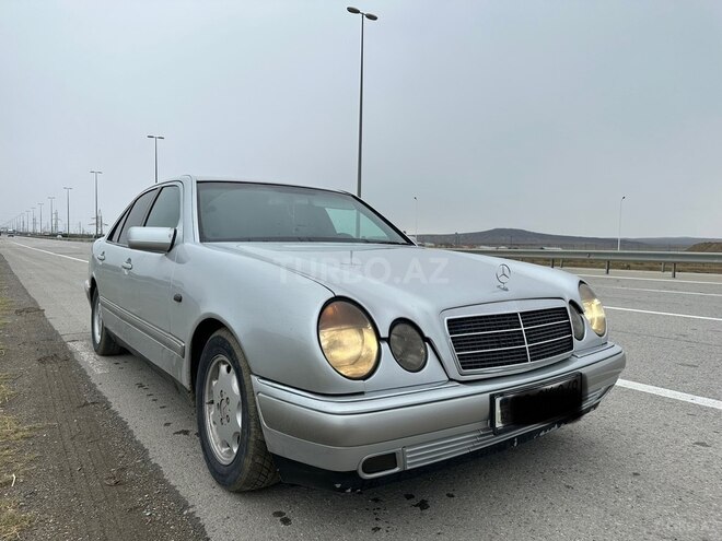 Mercedes E 200 1997, 296,000 km - 2.0 l - Bakı
