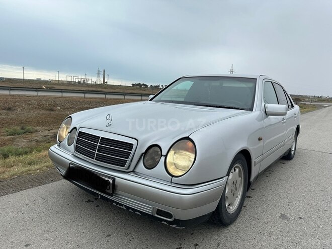 Mercedes E 200 1997, 296,000 km - 2.0 l - Bakı