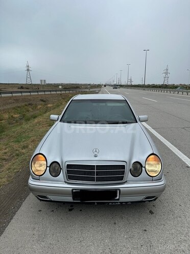 Mercedes E 200 1997, 296,000 km - 2.0 l - Bakı