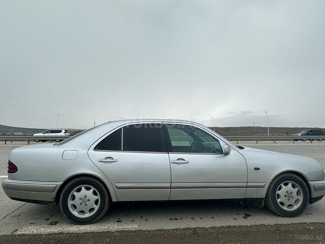 Mercedes E 200 1997, 296,000 km - 2.0 l - Bakı