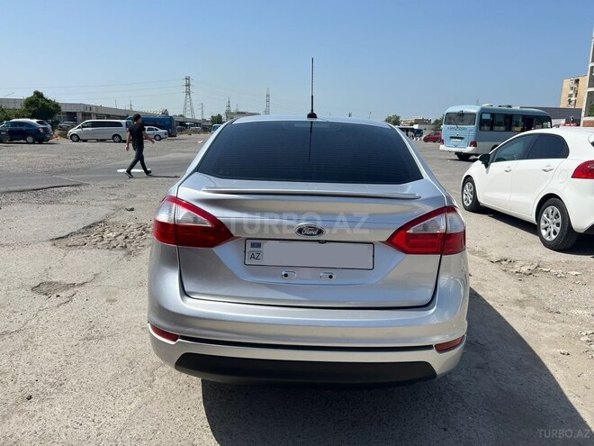 Ford Fiesta 2019, 144,221 km - 1.6 l - Bakı