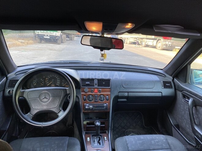 Mercedes C 180 1995, 414,614 km - 1.8 l - Bakı