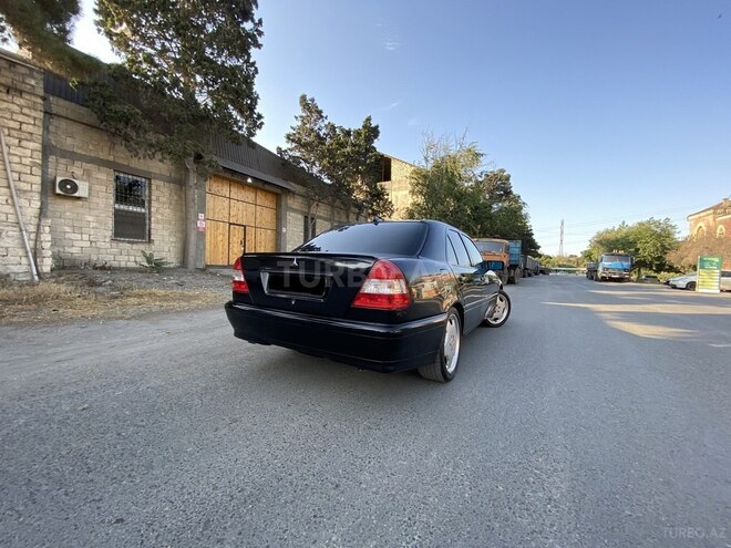 Mercedes C 180 1995, 414,614 km - 1.8 l - Bakı