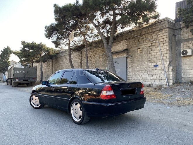 Mercedes C 180 1995, 414,614 km - 1.8 l - Bakı