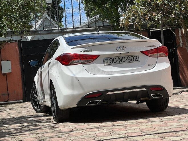 Hyundai Elantra 2011, 315,000 km - 1.8 l - Xudat