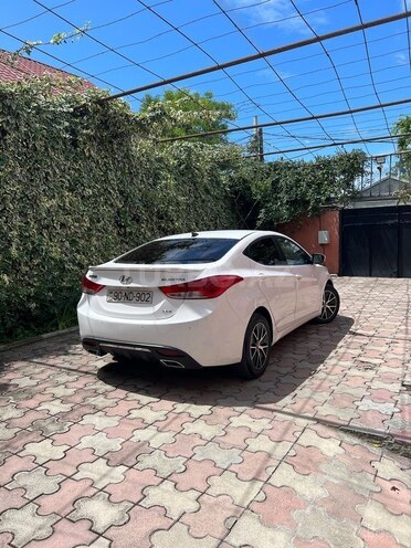 Hyundai Elantra 2011, 315,000 km - 1.8 l - Xudat