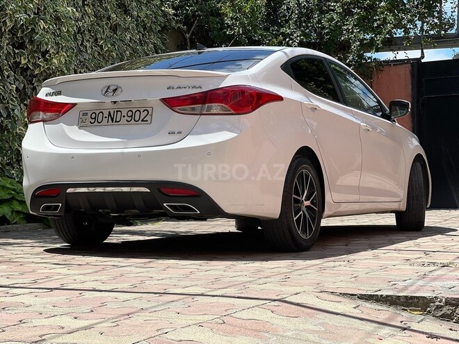 Hyundai Elantra 2011, 315,000 km - 1.8 l - Xudat