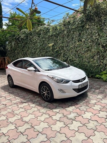 Hyundai Elantra 2011, 315,000 km - 1.8 l - Xudat