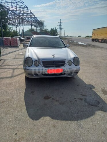 Mercedes E 220 2000, 283,000 km - 2.2 л - Bakı