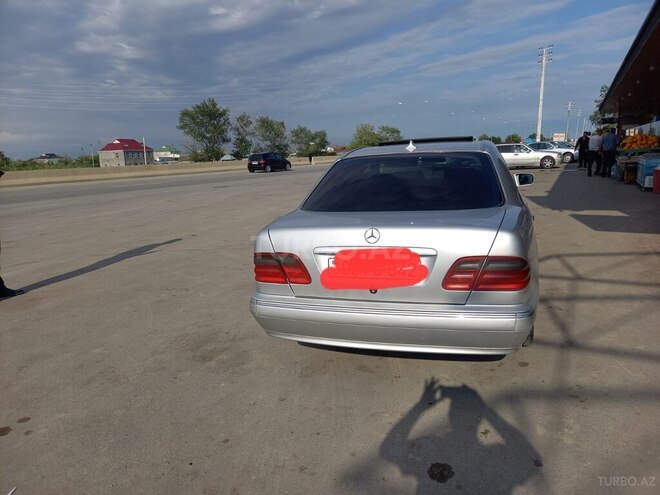 Mercedes E 220 2000, 283,000 km - 2.2 л - Bakı