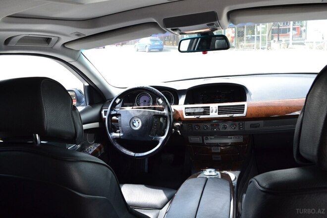 BMW 745 2004, 310,000 km - 4.4 л - Bakı