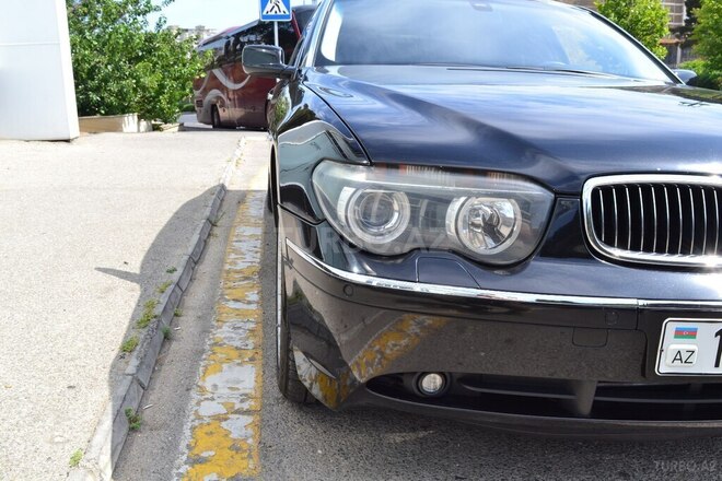 BMW 745 2004, 310,000 km - 4.4 л - Bakı
