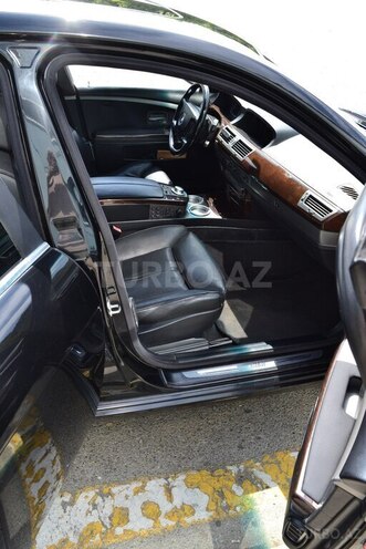 BMW 745 2004, 310,000 km - 4.4 л - Bakı