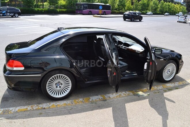 BMW 745 2004, 310,000 km - 4.4 л - Bakı