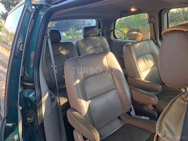 Kia Carnival 2004, 200,000 km - 2.5 l - Bakı
