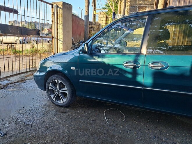 Kia Carnival 2004, 200,000 km - 2.5 l - Bakı
