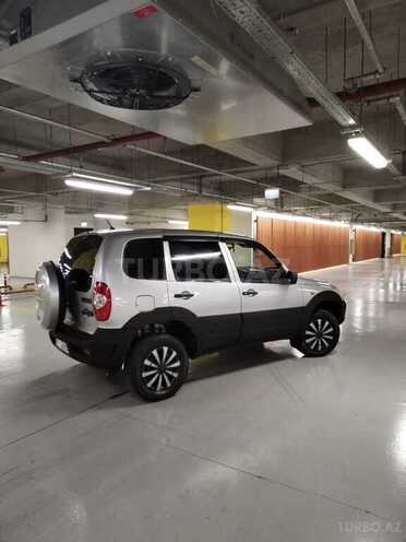 Chevrolet Niva 2010, 100,000 km - 1.7 l - Gəncə