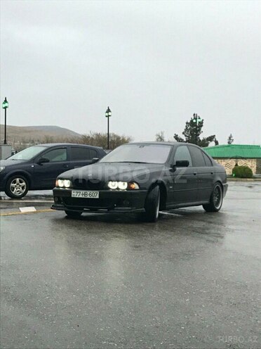 BMW 525 2001, 260,000 km - 2.5 l - Bakı