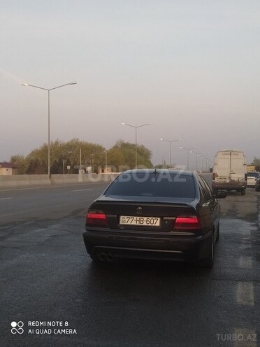 BMW 525 2001, 260,000 km - 2.5 l - Bakı