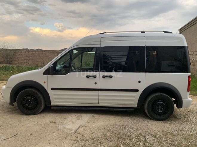 Ford Tourneo Connect 2010, 284,000 km - 1.8 л - Bakı