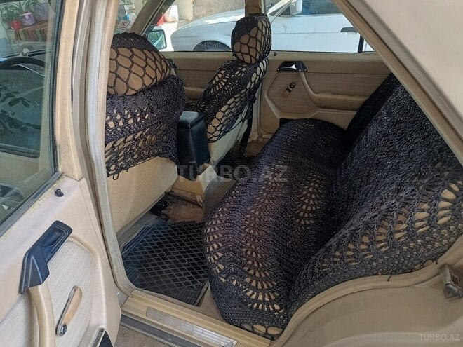 Mercedes E 230 1987, 378,958 km - 2.3 l - Gəncə