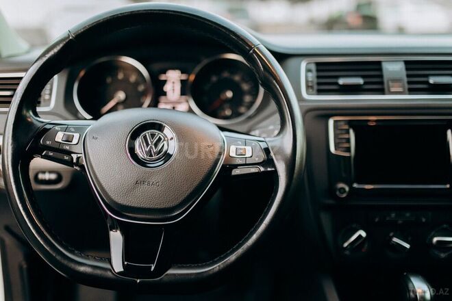 Volkswagen Jetta 2017, 123,919 km - 1.4 l - Bakı