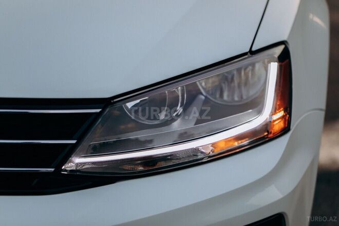 Volkswagen Jetta 2017, 123,919 km - 1.4 l - Bakı