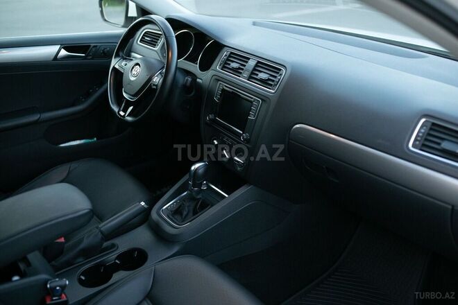 Volkswagen Jetta 2017, 123,919 km - 1.4 l - Bakı