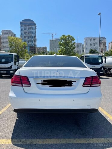Mercedes E 220 2014, 251,900 km - 2.2 l - Bakı