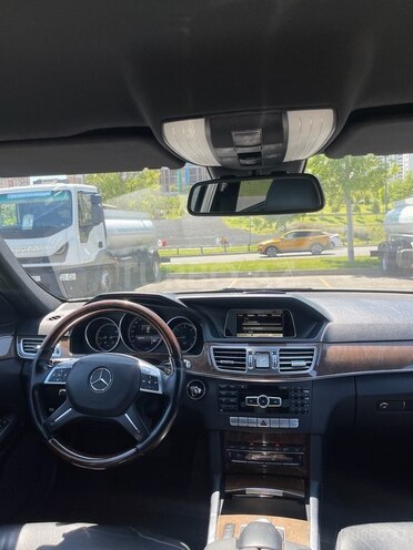 Mercedes E 220 2014, 251,900 km - 2.2 l - Bakı