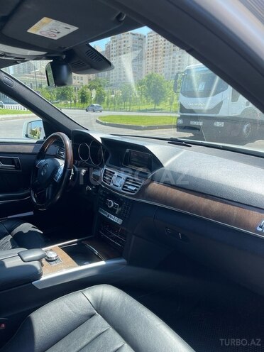 Mercedes E 220 2014, 251,900 km - 2.2 l - Bakı
