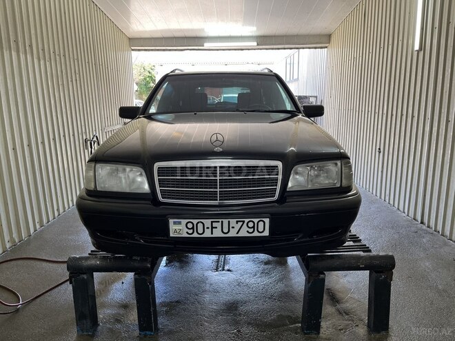 Mercedes C 250 1998, 283,895 km - 2.5 l - Bakı