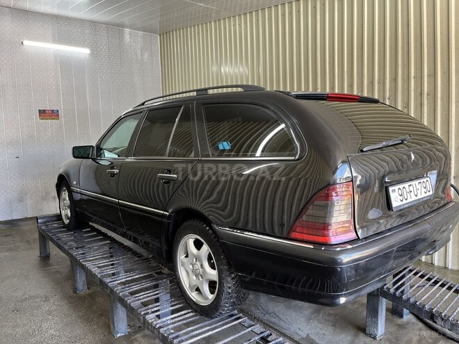 Mercedes C 250 1998, 283,895 km - 2.5 l - Bakı