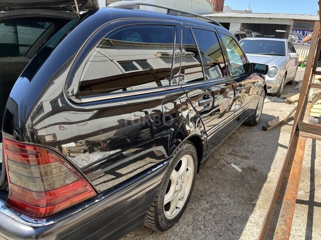 Mercedes C 250 1998, 283,895 km - 2.5 l - Bakı