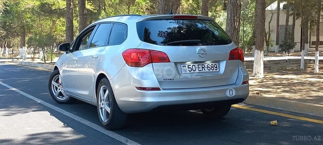 Opel Astra 2011, 220,000 km - 1.3 л - Sumqayıt