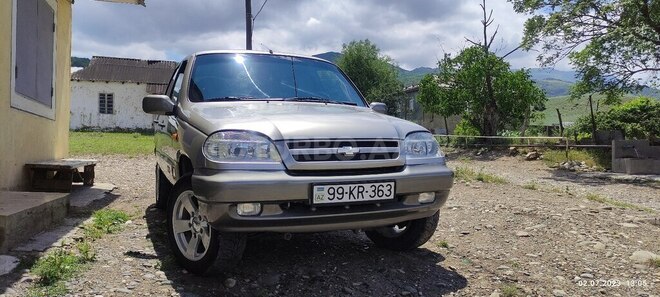 Chevrolet Niva 2008, 184,000 km - 1.7 л - Qusar