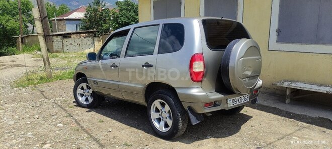 Chevrolet Niva 2008, 184,000 km - 1.7 л - Qusar