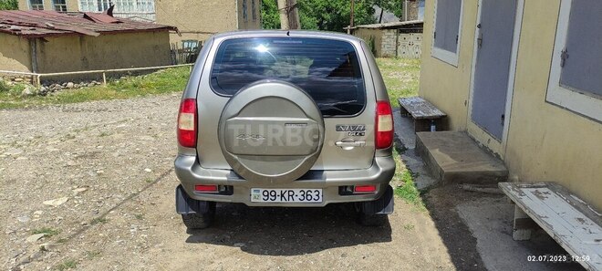 Chevrolet Niva 2008, 184,000 km - 1.7 л - Qusar