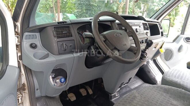 Ford Transit 2009, 187,143 km - 2.5 l - Masallı