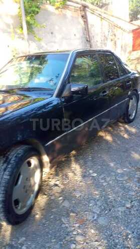 Mercedes E 200 1992, 667,000 km - 2.0 л - Şəki