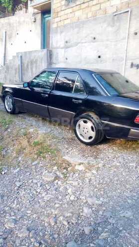 Mercedes E 200 1992, 667,000 km - 2.0 л - Şəki