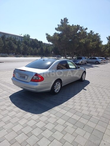 Mercedes E 240 2004, 153,000 km - 2.6 l - Xırdalan
