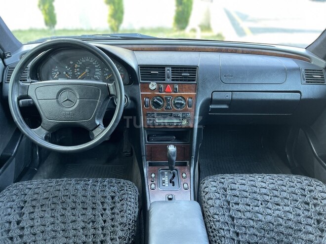 Mercedes C 220 1996, 358,321 km - 2.2 l - Bakı