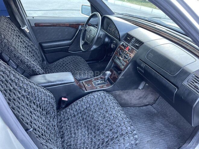 Mercedes C 220 1996, 358,321 km - 2.2 l - Bakı