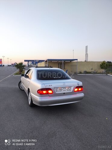 Mercedes E 280 2000, 420,000 km - 2.8 л - Salyan